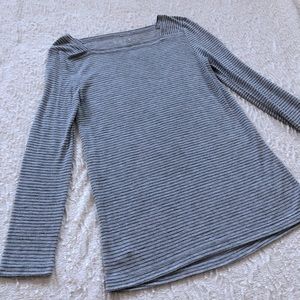 LOFT xs gray stripe shirt top 0 2